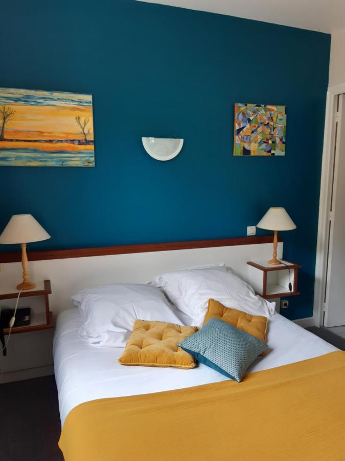 Logis Hotel Le Relais Du Serre Дьёлефи Экстерьер фото