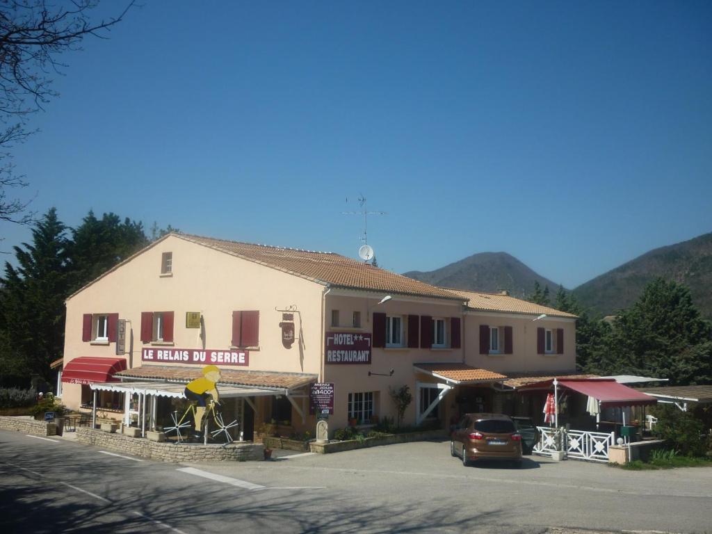 Logis Hotel Le Relais Du Serre Дьёлефи Экстерьер фото